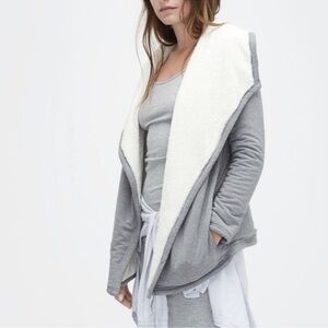 UGG Abriana Shawl Cardigan Sherpa Lined Heather Gray Size Small